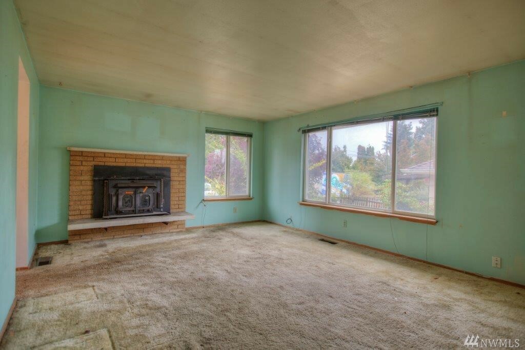 Property Photo:  7750 12th Ave SW  WA 98106 