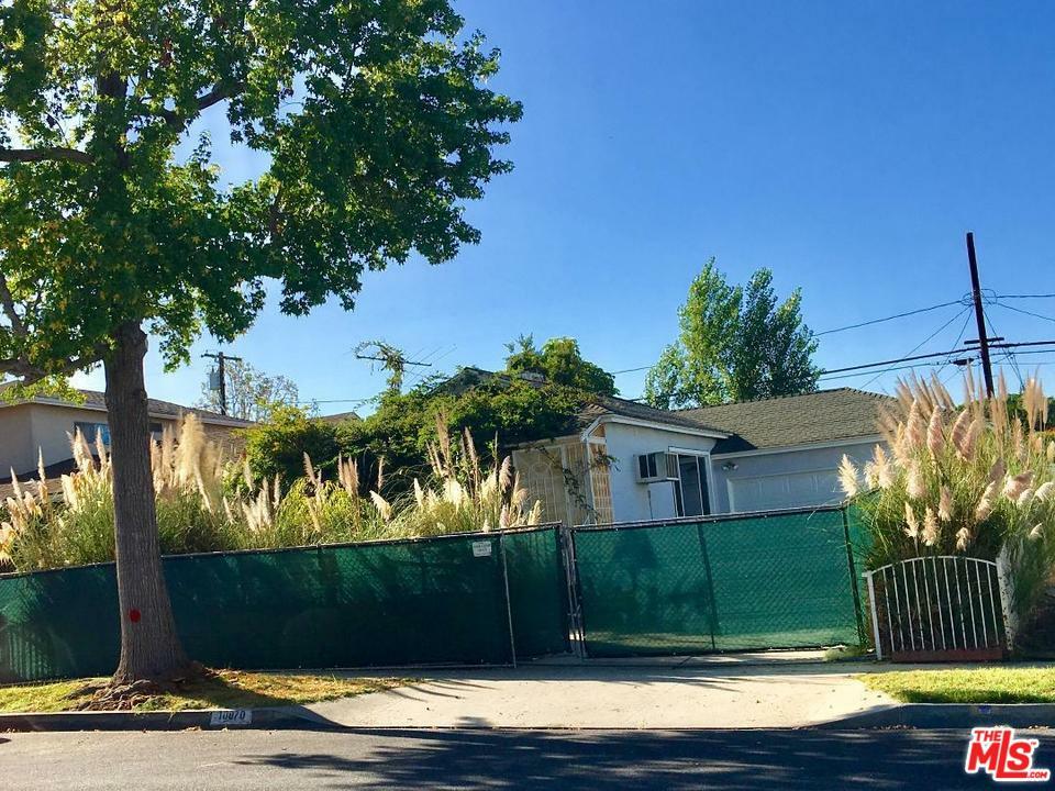 Property Photo:  10870 Flaxton St  CA 90230 