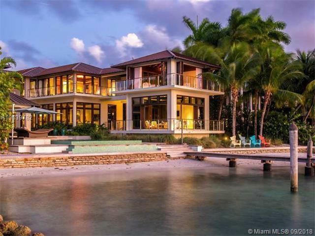 Property Photo: 7 Harbor Point FL 33149