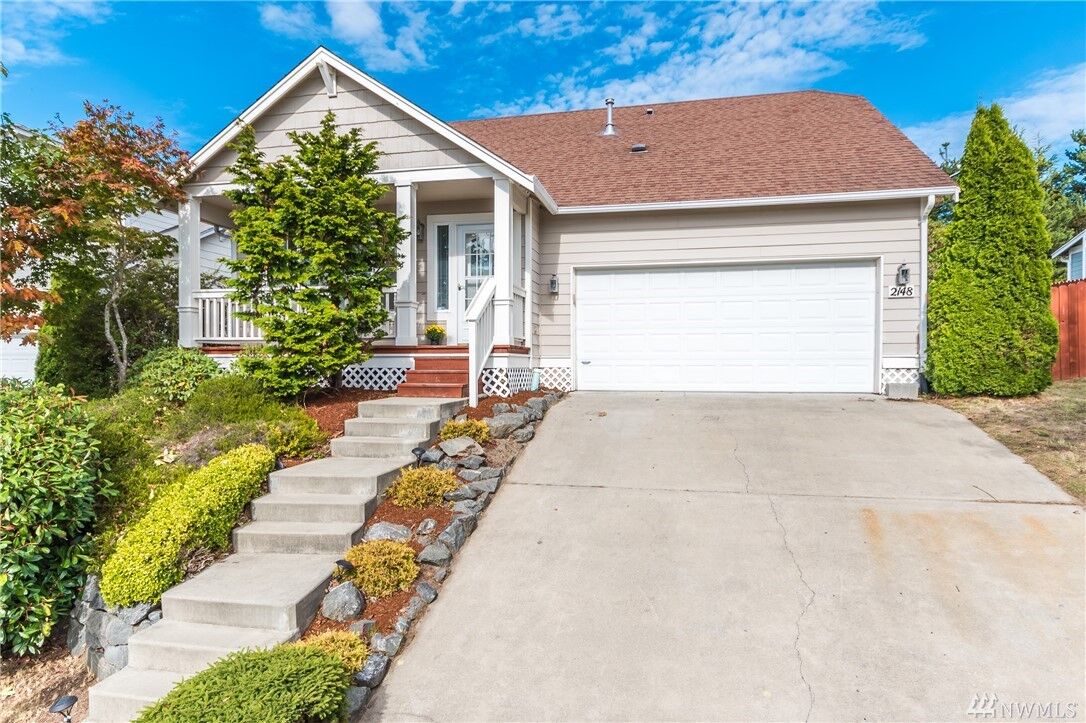 Property Photo: 2148 SW Sunnyside Ave WA 98277