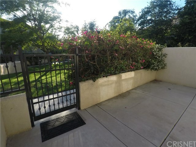 Property Photo: 4741 Via Altamira CA 91320