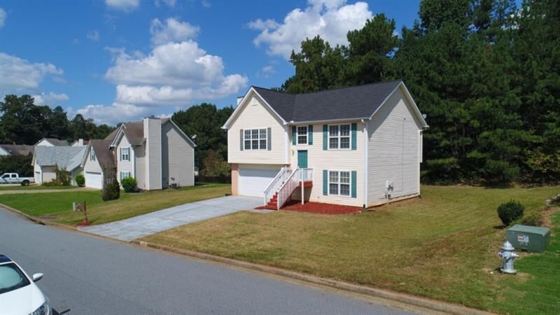 Property Photo:  2885 Arden Ridge Drive   30024 