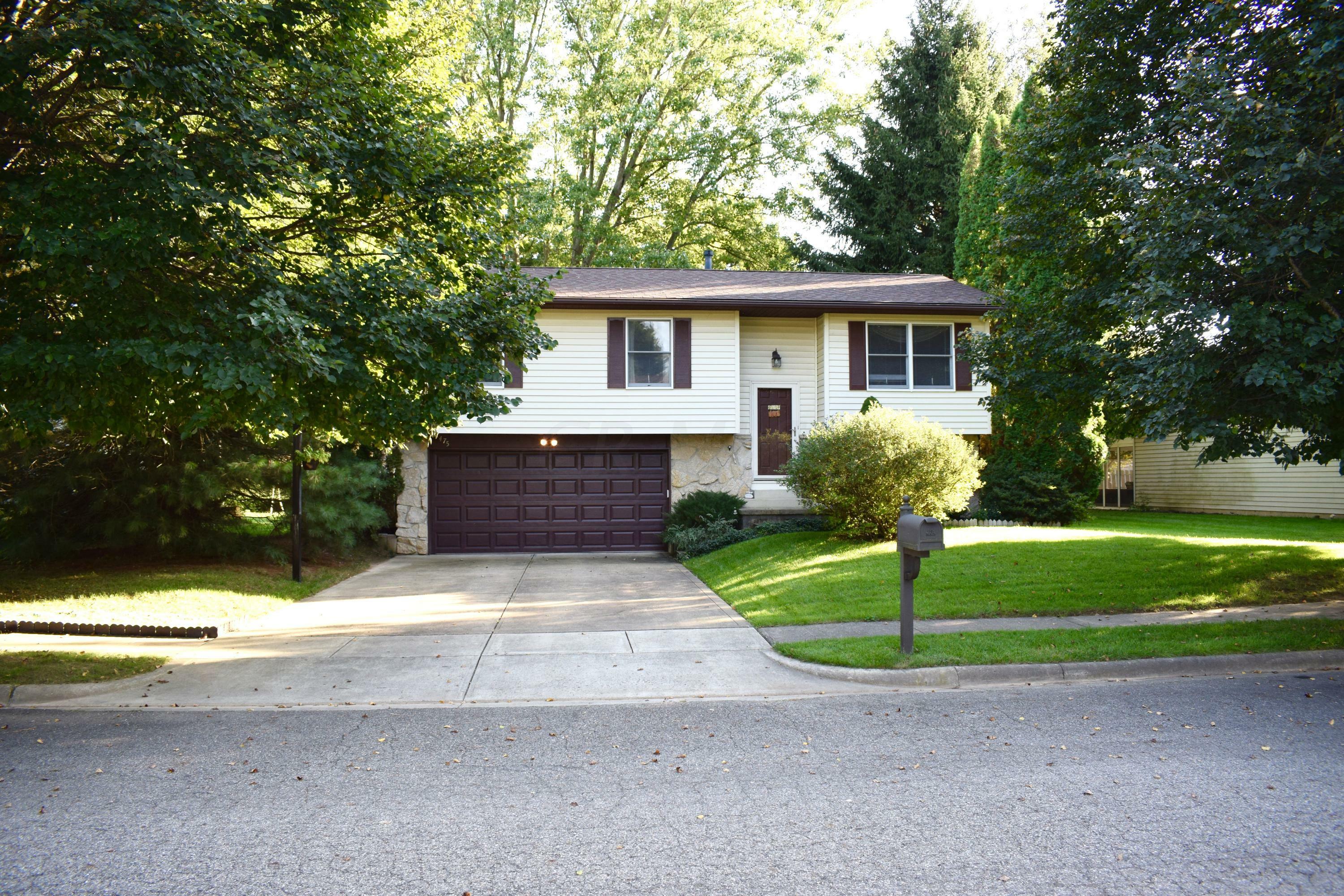 Property Photo:  475 Courtney Drive  OH 43055 