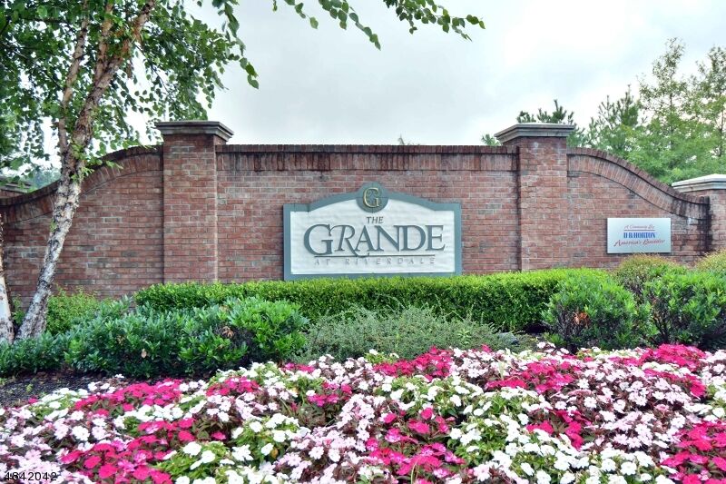 Property Photo:  6301 Brookhaven Ct  NJ 07457 