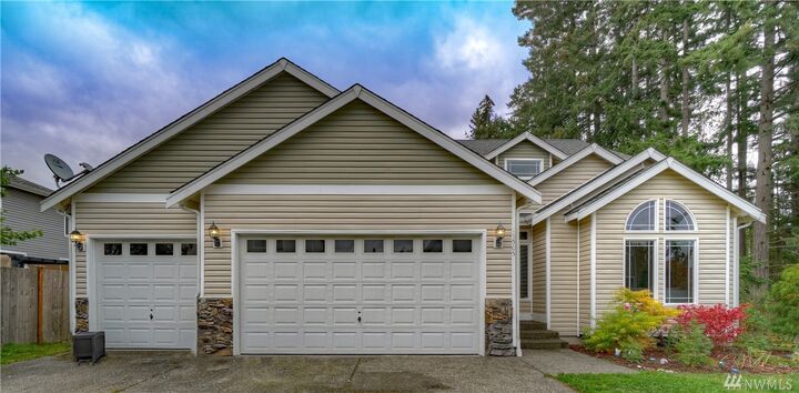 15505 67th Av Ct E  Puyallup WA 98375 photo