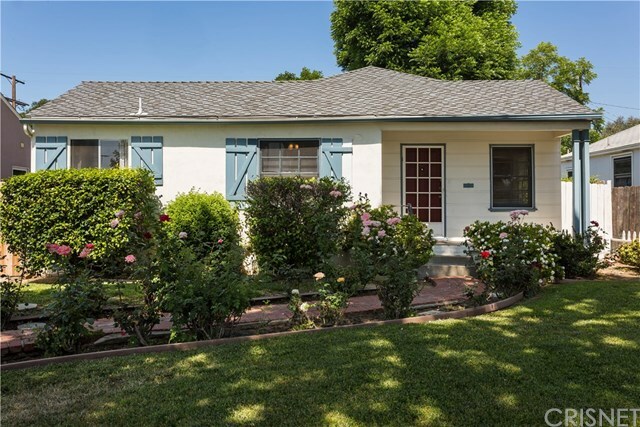 Property Photo:  6947 Garden Grove Avenue  CA 91335 