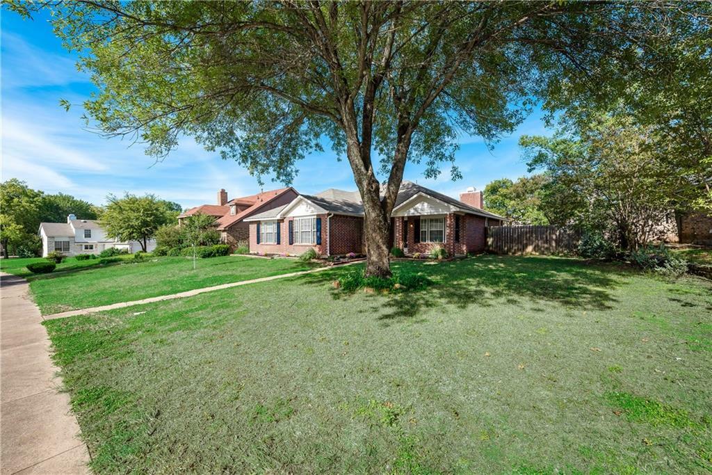 Photo de la propriété:  925 Carmela Drive  TX 75115 