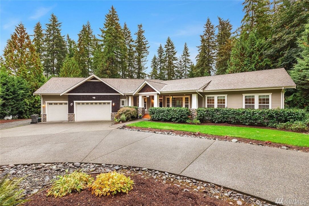 Property Photo:  17650 167th Avenue NE  WA 98072 