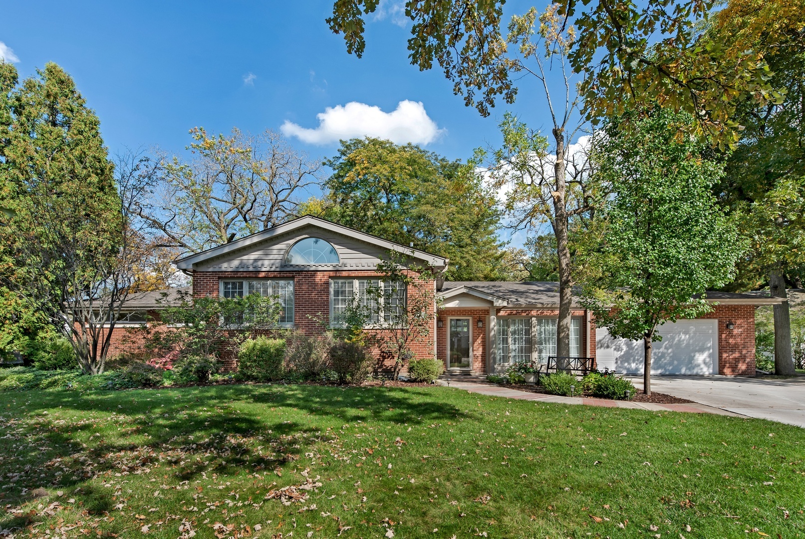 Property Photo:  1905 Glen Oak Drive  IL 60025 