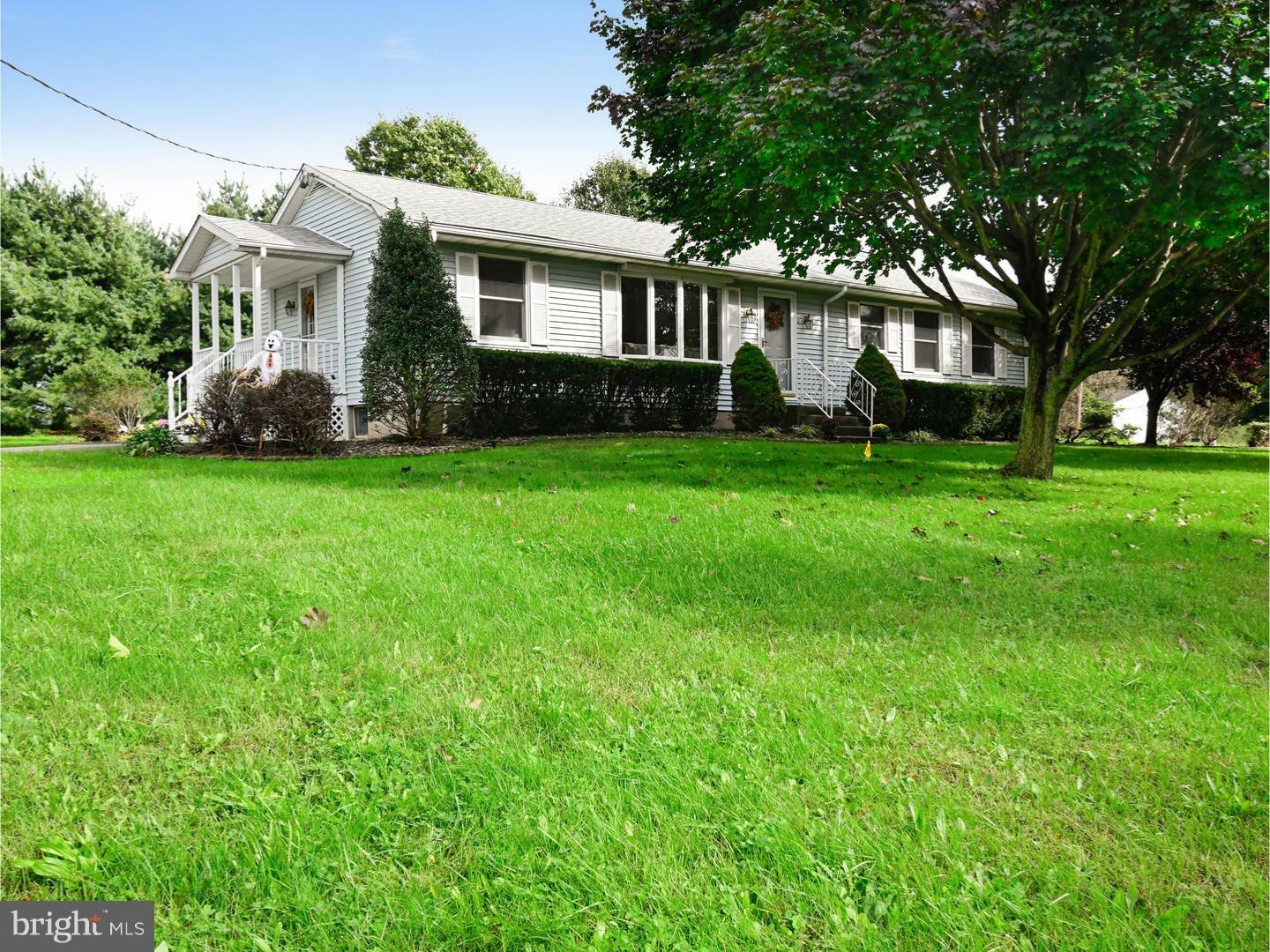 Property Photo:  4 Aaronson Road  NJ 08022 