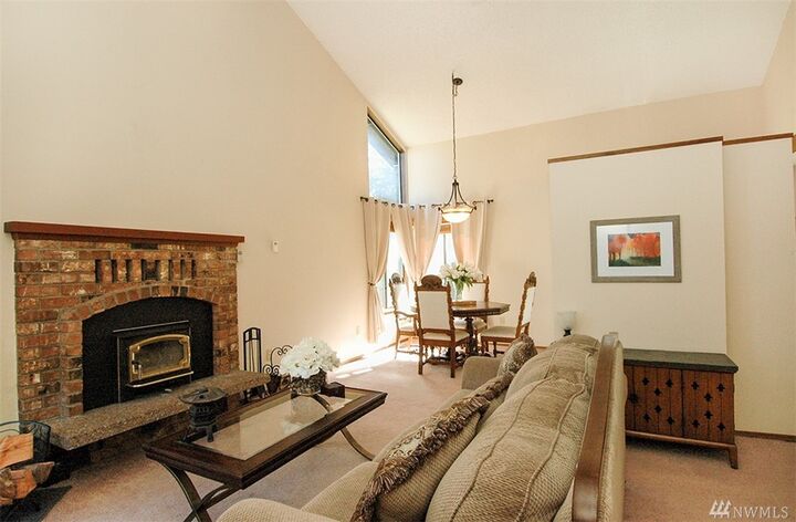 Property Photo: 4119 SE 4th Place WA 98059