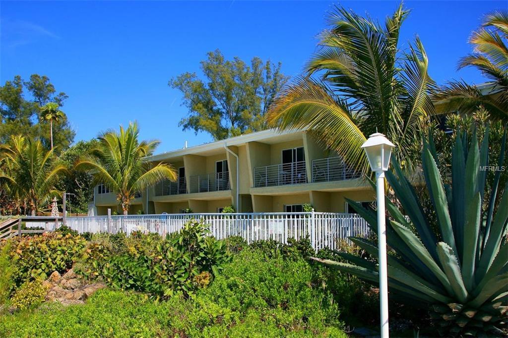 Property Photo:  3465 Gulf Of Mexico Drive 107  FL 34228 