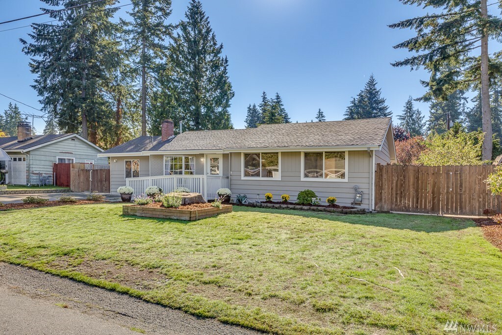 Property Photo:  5906 178th St SW  WA 98037 