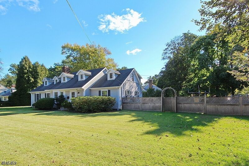 Property Photo: 973 Willow Grove Rd NJ 07090