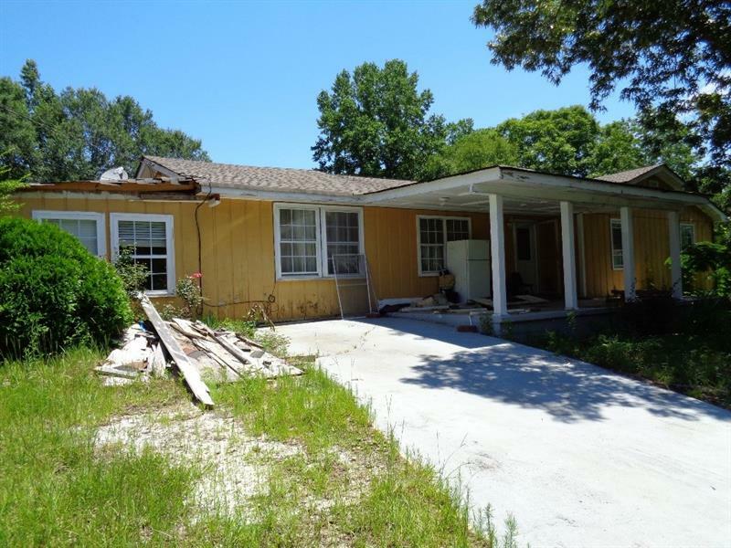 Property Photo: 2255 Rockbridge Road NW 30012