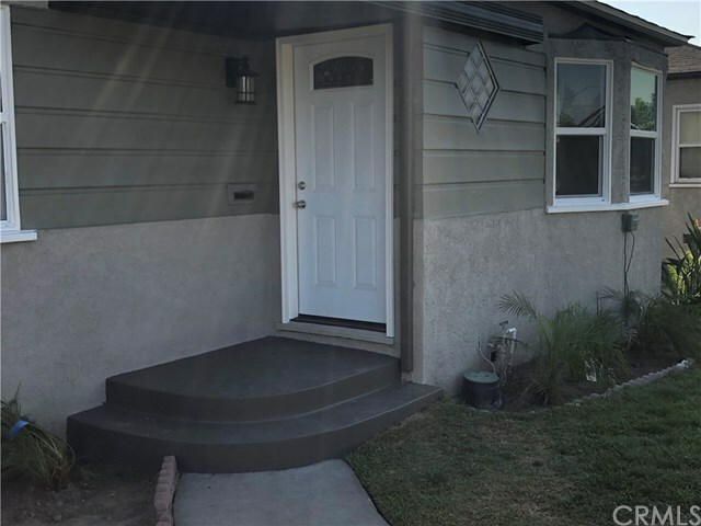 Property Photo:  512 S Pearl Avenue  CA 90221 