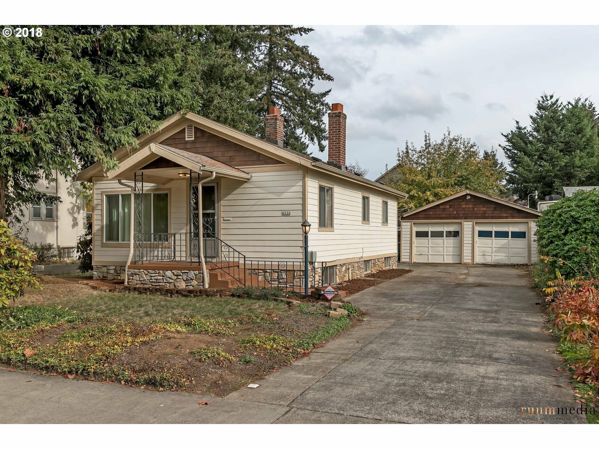 Property Photo:  4630 SE 77th Ave  OR 97206 