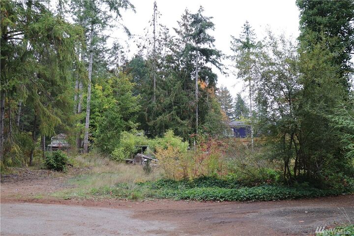 Property Photo:  51 SE Barberry Place  WA 98584