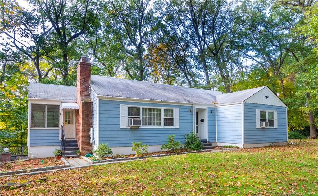 Property Photo:  9 Creeping Hemlock Drive  CT 06851 
