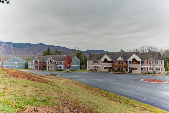 Property Photo:  19 White Oak Lane D4  NH 03251 