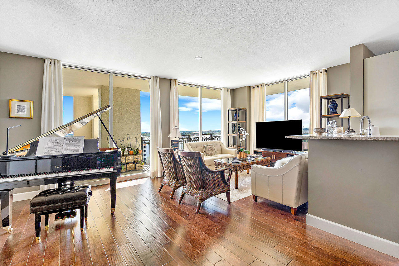 Property Photo: 550 Okeechobee Boulevard 1122 FL 33401