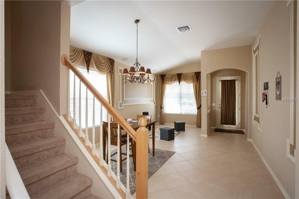 Property Photo: 1135 Napolean Way FL 33544