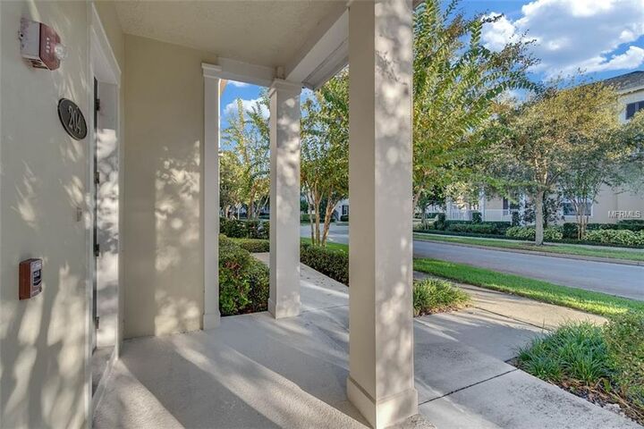 Property Photo: 2120 Meeting Place 204 FL 32814