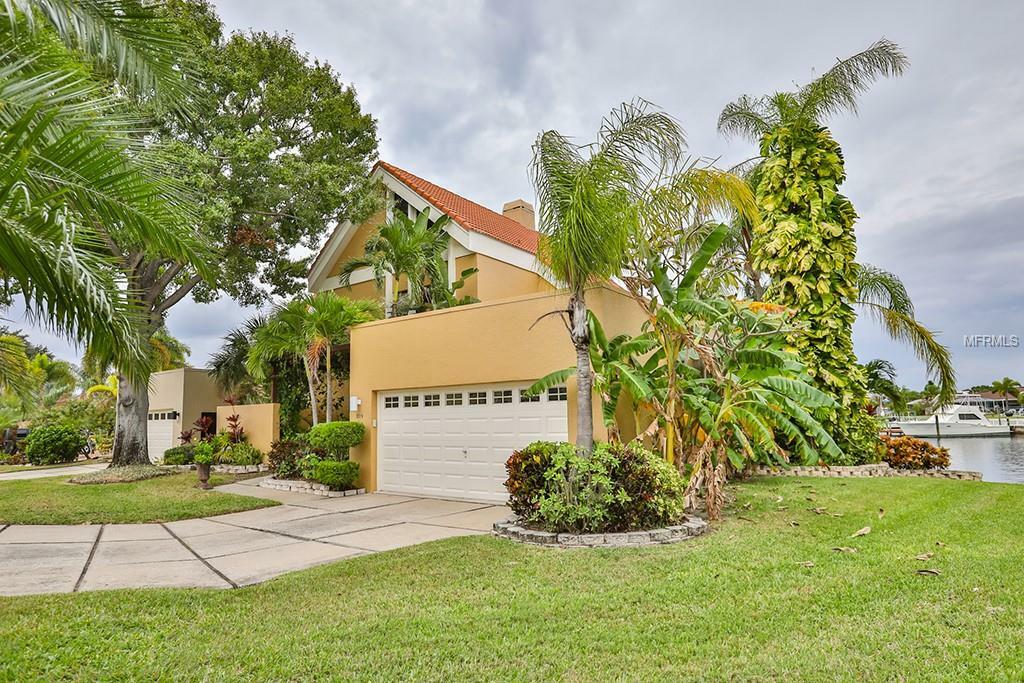 Property Photo:  809 Symphony Isles Boulevard  FL 33572 