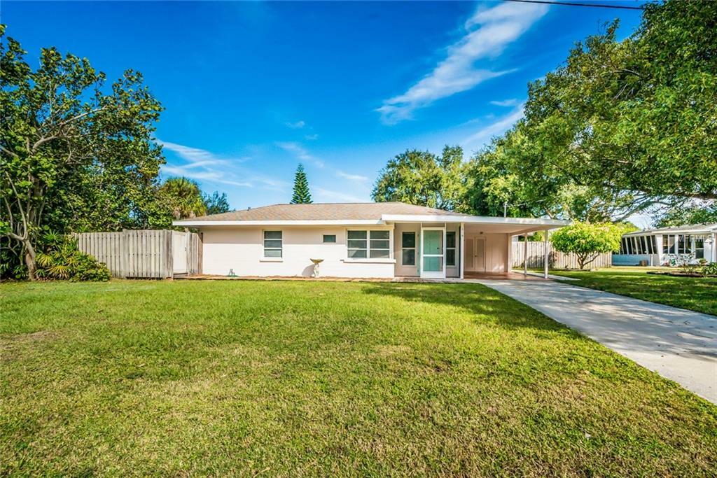 Property Photo:  618 Marlin Drive  FL 34234 