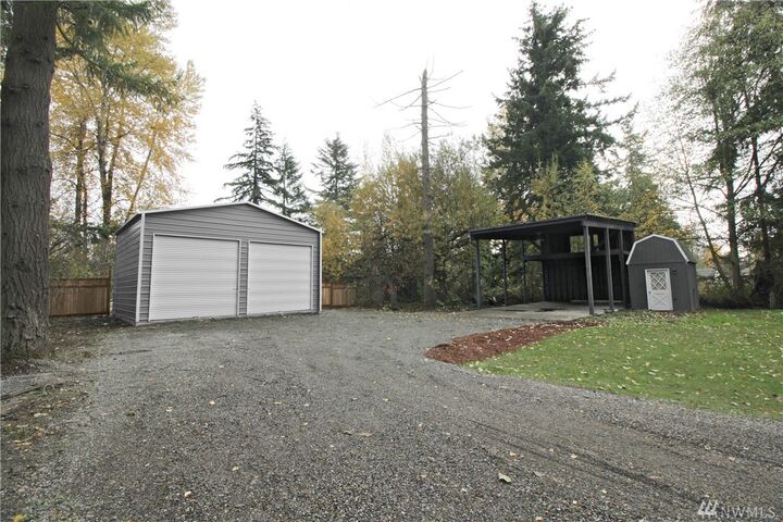 Property Photo: 11407 40th Avenue E WA 98446