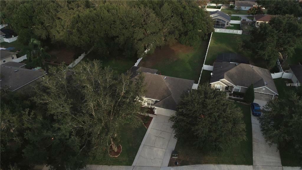 Property Photo:  11209 Oakshore Lane  FL 34711 