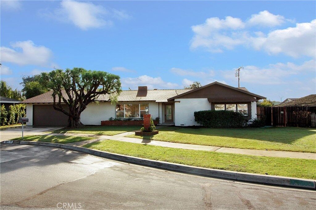 Property Photo:  12572 Charloma Drive  CA 92780 