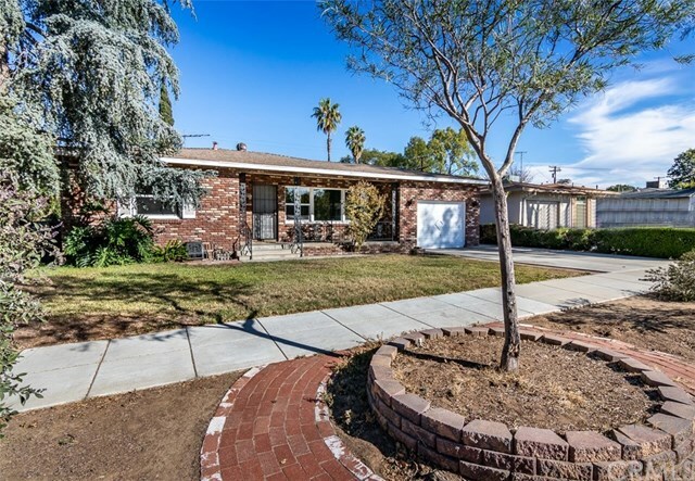 Property Photo:  4725 Sunnyside Drive  CA 92506 