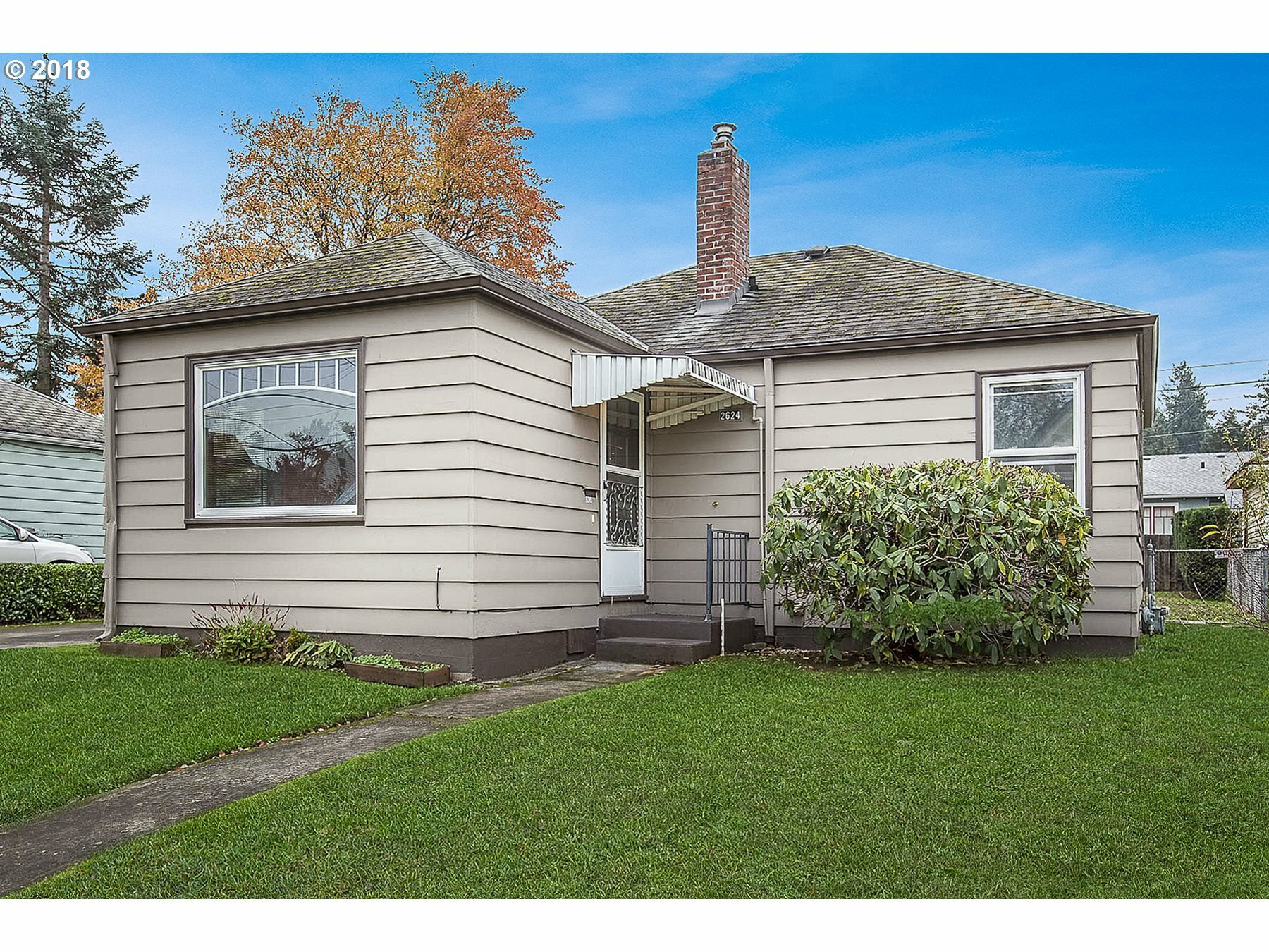 2624 N Russet St  Portland OR 97217 photo