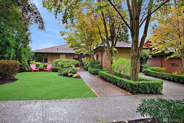 Property Photo:  6046 53rd Ave NE  WA 98115 