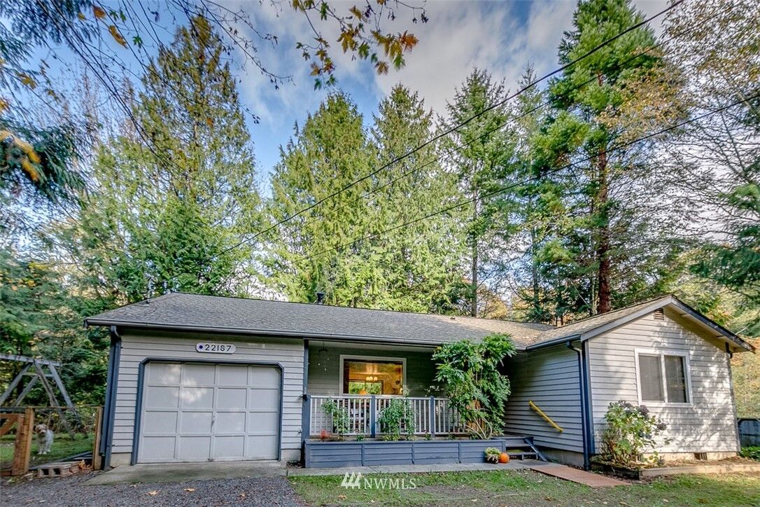 Property Photo:  22187 NE Wavecrest Place  WA 98346 