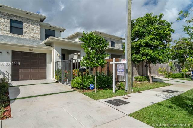 Property Photo: 1105 NE 3rd Ave 1105 FL 33304