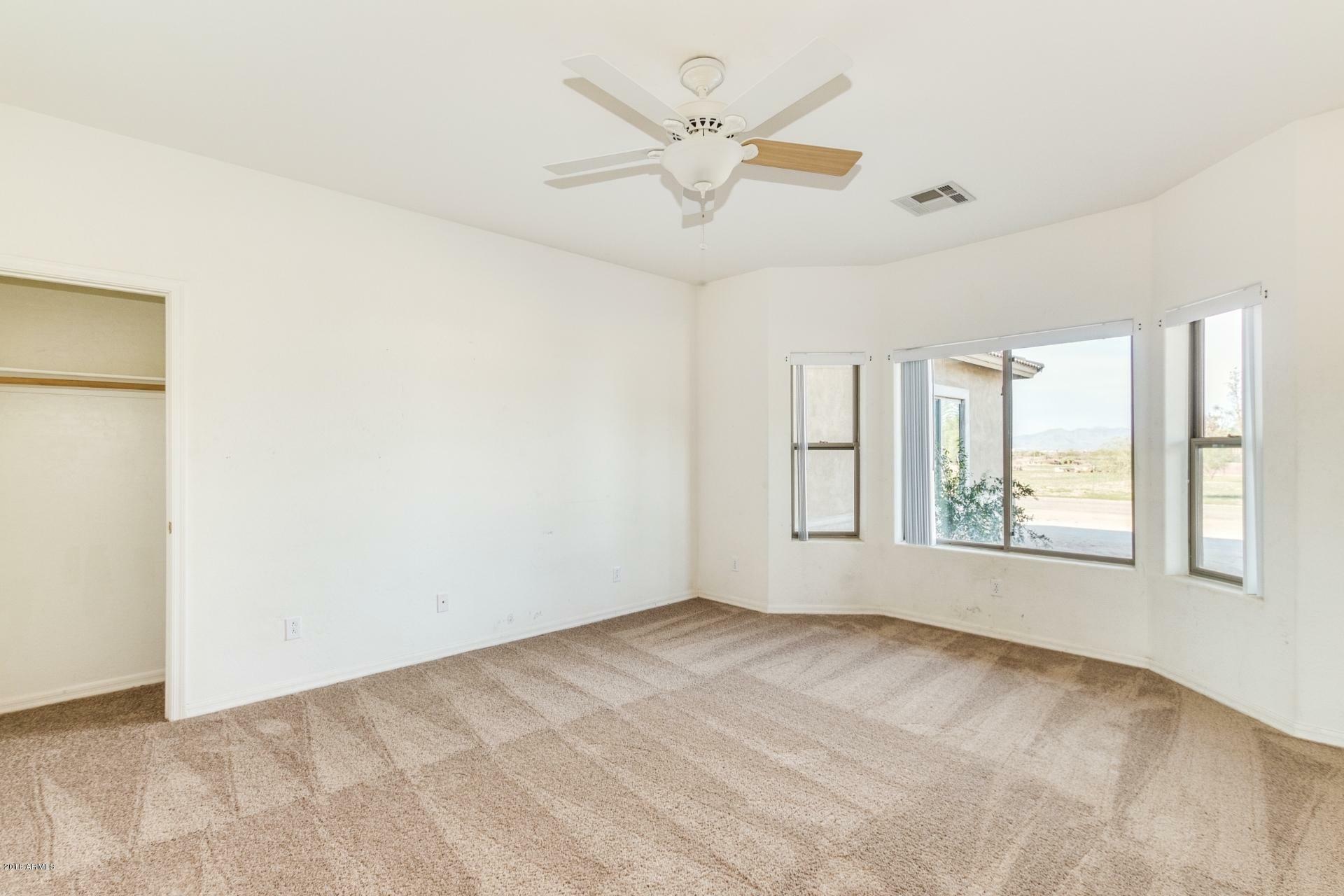 Property Photo:  21927 W Dakota Drive  AZ 85326 