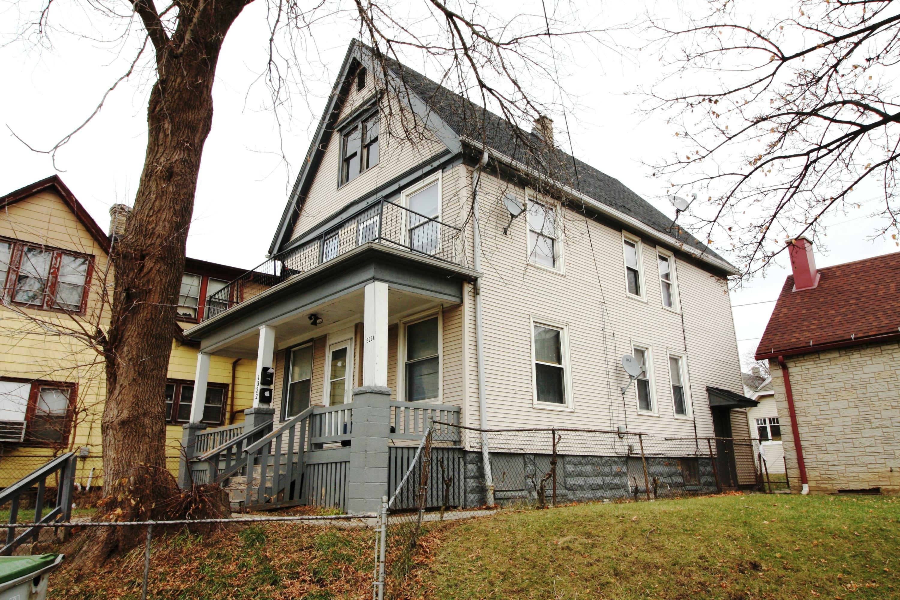 Property Photo:  1322 W Hopkins St  WI 53206 