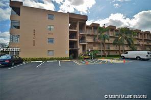 Property Photo: 3050 E Sunrise Lakes Dr E 103 FL 33322