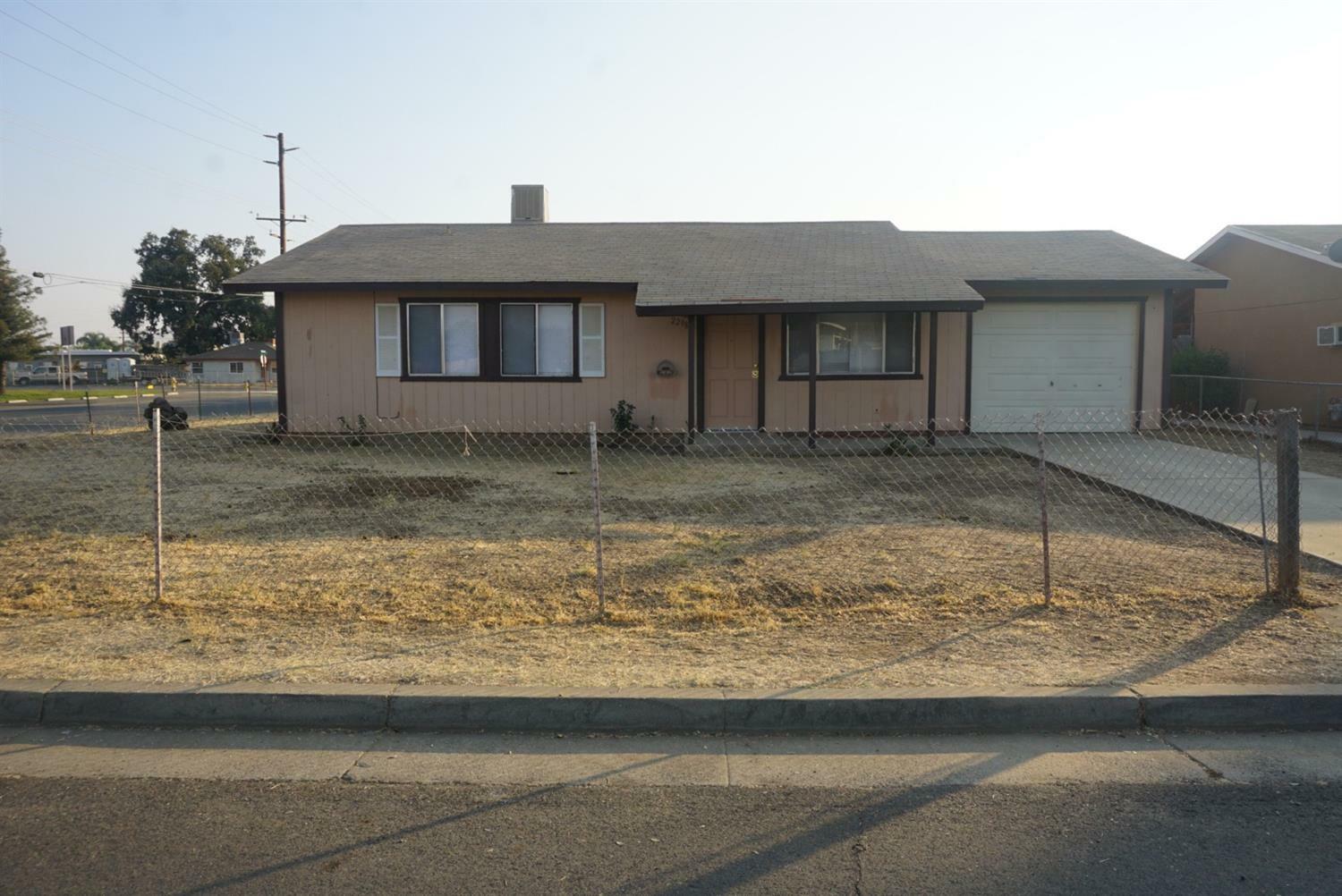 Property Photo:  22989 Harper  CA 93267 