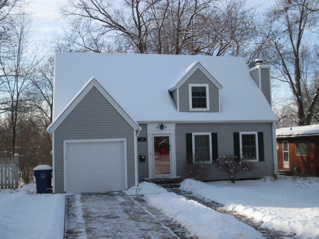 Property Photo:  305 Union Street  IA 50219 