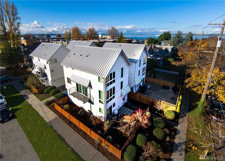 Property Photo:  2775 59th Ave SW  WA 98116 