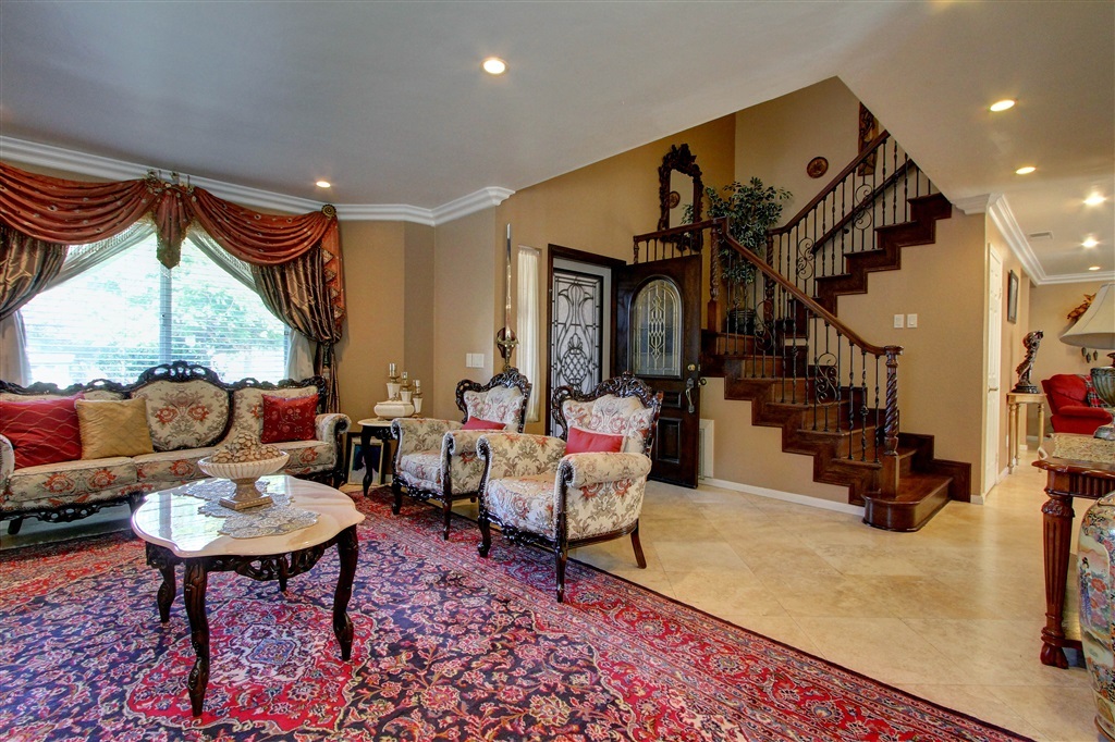 Property Photo:  975 Eden Ln  CA 92020 