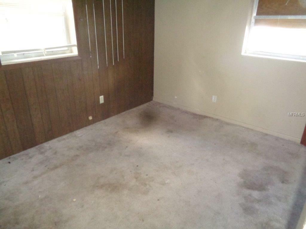 Property Photo:  920 30th Street NW  FL 33881 