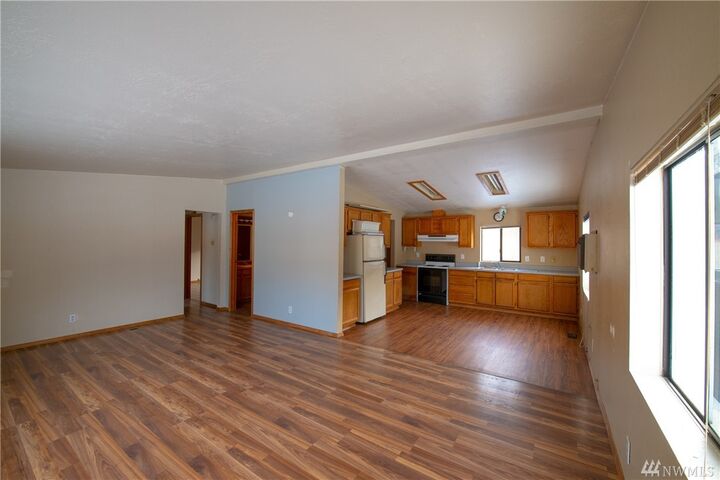 Property Photo:  1016 B Burton St B  WA 98856 