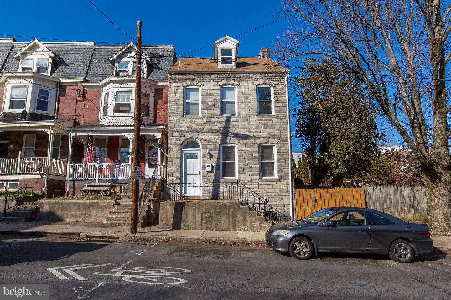 Property Photo:  643 Saint Joseph Street  PA 17603 