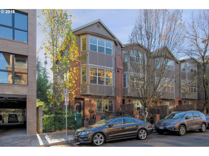 2352 NW Raleigh St  Portland OR 97210 photo