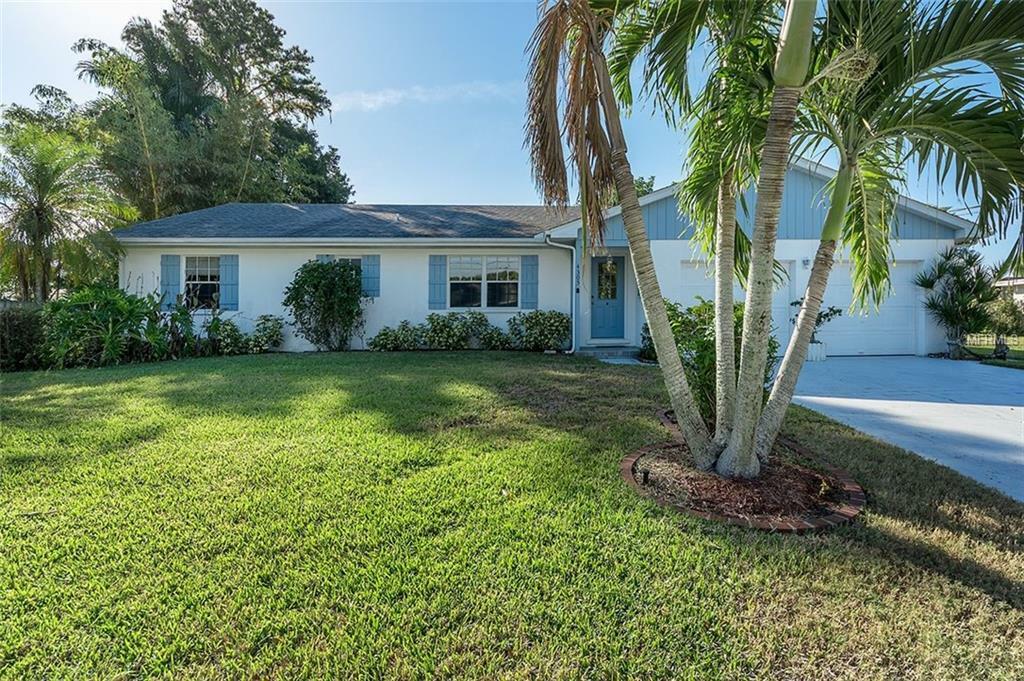 Property Photo:  4305 Marlin Lane  FL 34221 