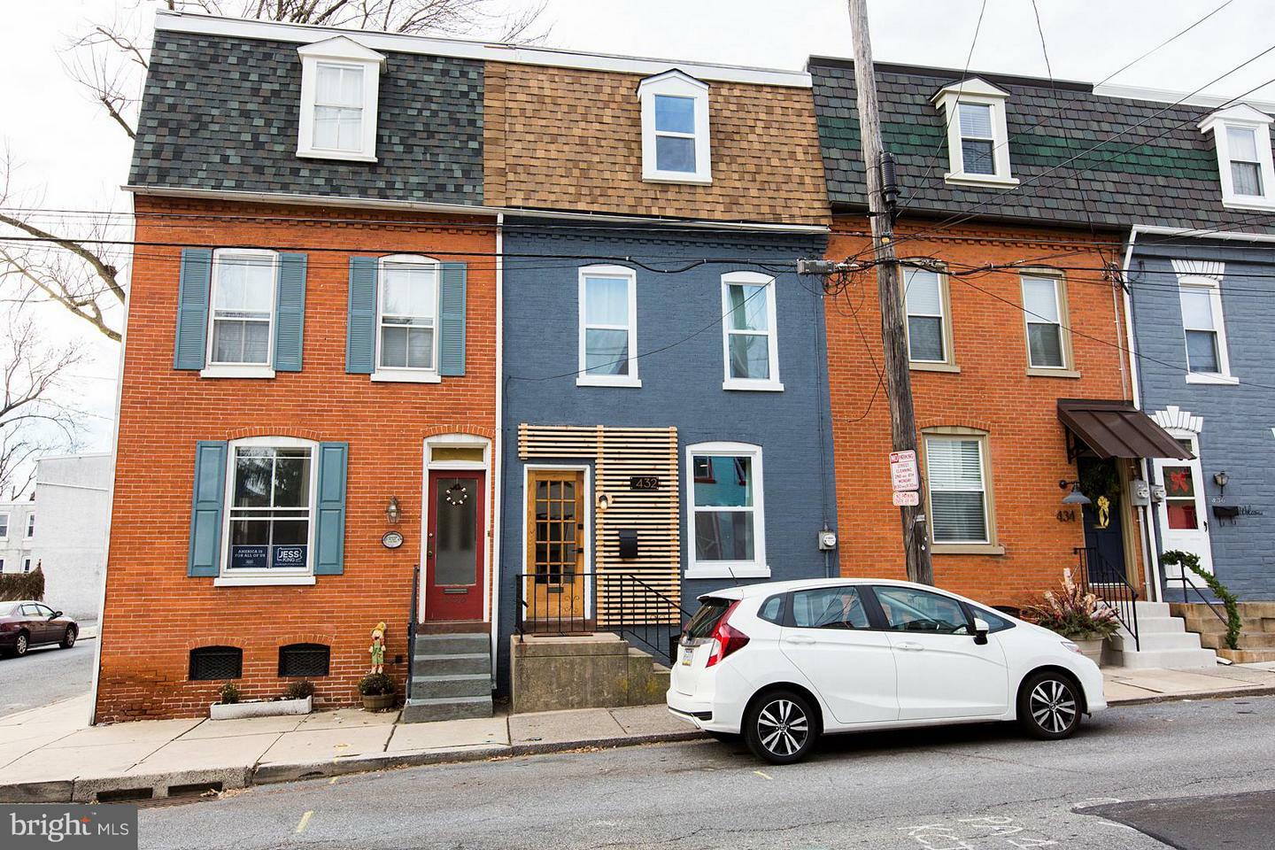 Property Photo:  432 N Mary Street  PA 17603 